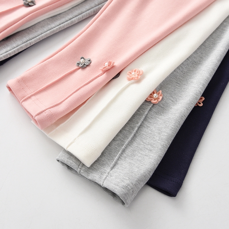 Quần Legging Thêu Hoa Cho Bé Gái