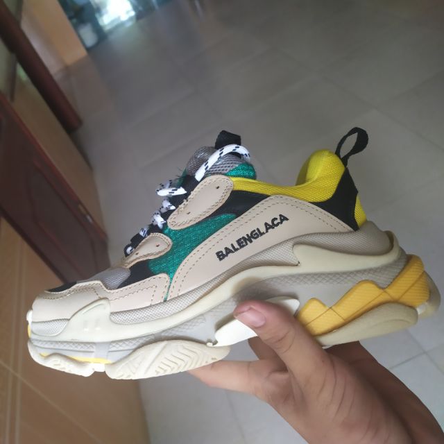 Balenglaga lỗi vài chữ k đáng kể