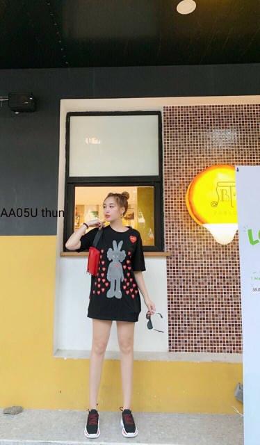 Áo thun form rộng ka.ws trái tim xinh xắn