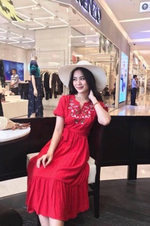 Ảnh thật đầm thêu đuôi cá