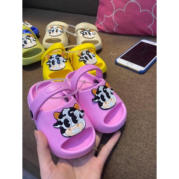 Dép siêu nhẹ có quai cho bé