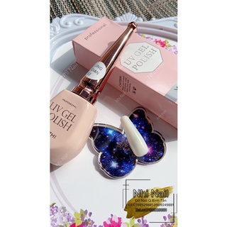 Sơn gel màu trắng sữa