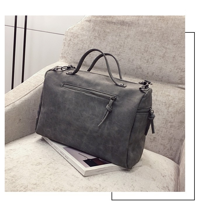 Túi xách nữ cục bông 3936 chất da lộn đính đinh tán có dây đeo chéo Bán lẻ giá sỉ