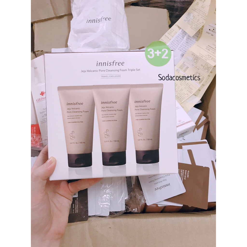 Sữa Rửa Mặt Innisfree Jeju Volcanic Pore Cleansing Foam