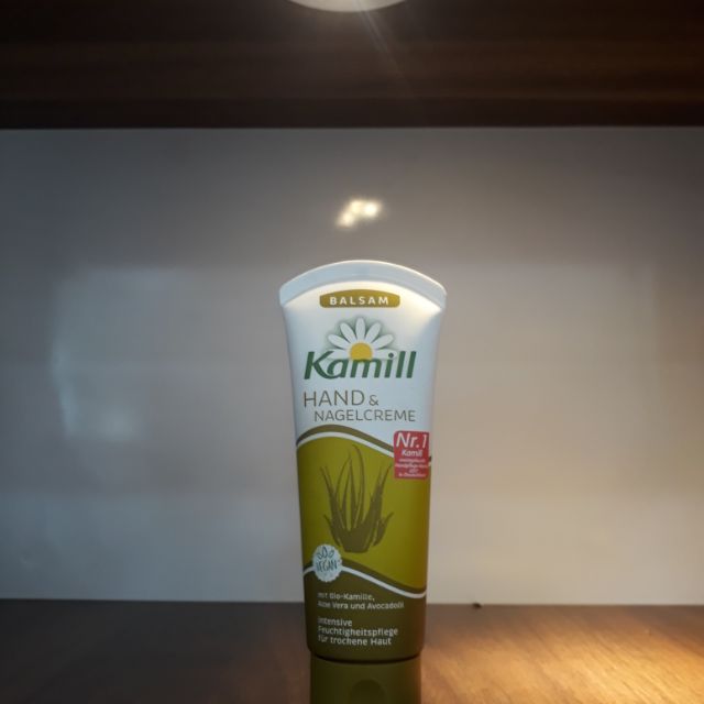 Dưỡng da tay Kamill