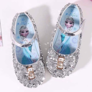 Giầy của bé