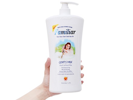 Sữa tắm tinh chất sữa dê Familiar 1.2 lít