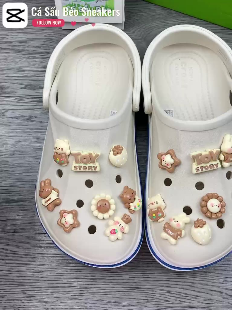 Dép Sục Cross baya Nam Nữ màu Kem Hàng loại 1, tặng kèm 12 stickers | BigBuy360 - bigbuy360.vn