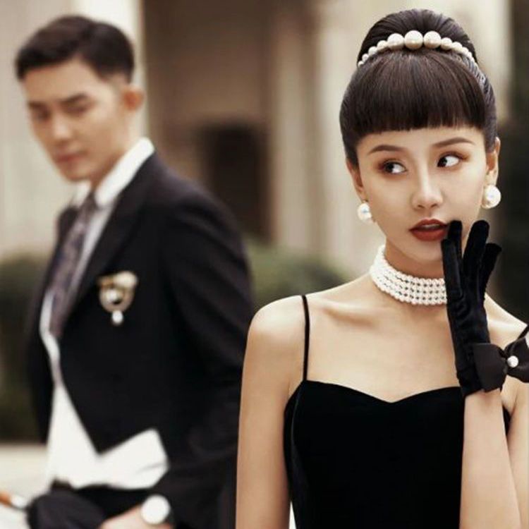 [Aishang Đẹp Phụ Kiện] Găng Tay Satin Màu Đen Phong Cách Hepburn Pháp Cho Cô Dâu Chụp Ảnh Cưới Xiaoxiang Ban