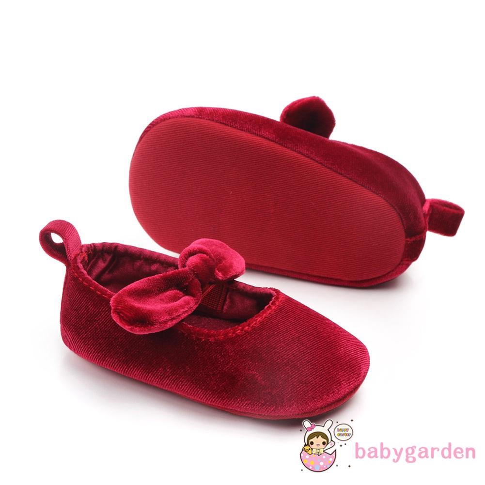 Bộ giày tập đi kèm băng đô cài tóc dễ thương cho em bé