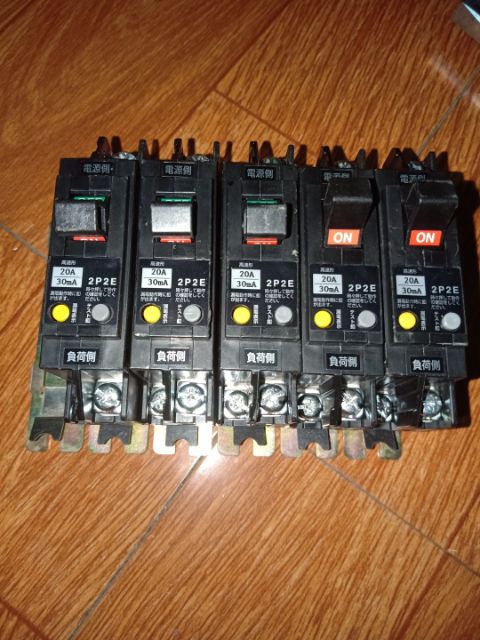 Aptomat chống giật 20A30mA