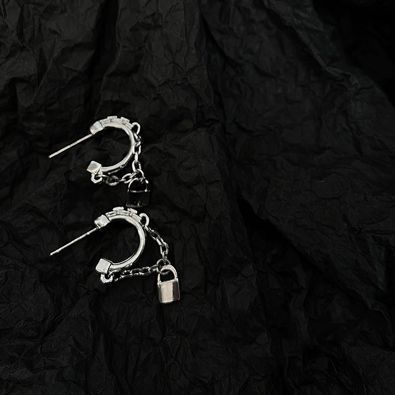 Bông Tai Hình Ổ Khóa Thời Trang Cho Nữ