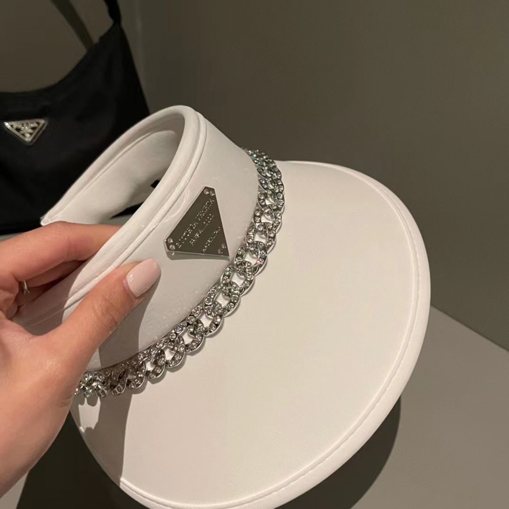 Mũ Chống Nắng Phối Dây Xích Thời Trang Đi Biển Dành Cho Nữ