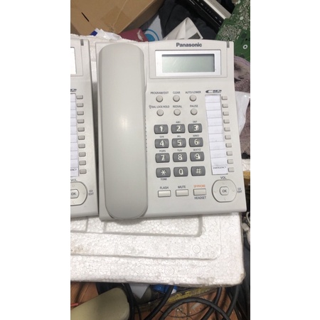 Máy điện thoại bàn Panasonic KX-TS880 hiện số