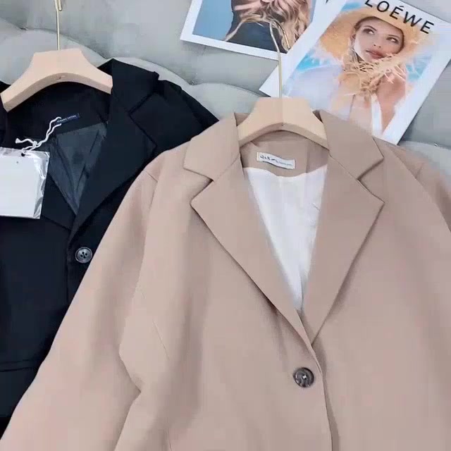 Áo khoác vest blazer nữ phong cách hàn quốc 2 túi dán chất cao cấp- màu đen blazer nữ tay dài trơn cho nữ | BigBuy360 - bigbuy360.vn