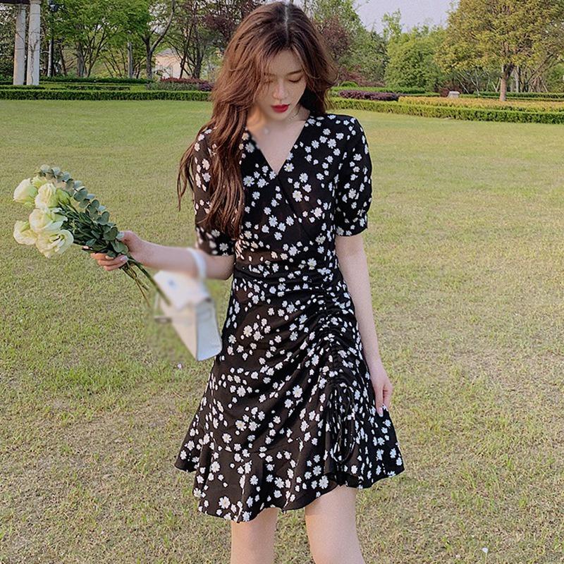 Đầm Hoa Tay Ngắn Cổ Chữ V Dáng Ôm Phong Cách Retro Pháp Thời Trang Mùa Hè