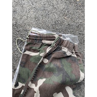Quần Joggers lính Bershka