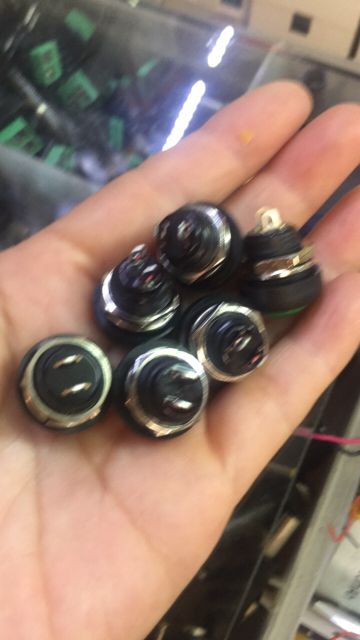 Công tắc nhấn nhả 2chân (5 cái)