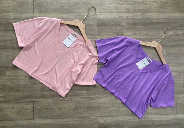 (SALE) Áo Croptop Cổ Tim siêu hót.