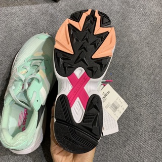 [Authentic] Hàng order dư Adidas UK - size 38