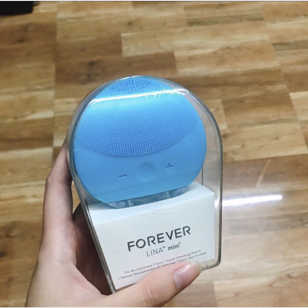 Máy Rửa Mặt Massage Forever Luna Mini - Chất Liệu Toàn Máy Là Silicone Chống Nước An Toàn Cho Da.