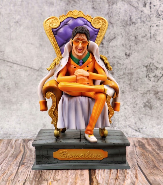 Mô hình Đô đốc hải quân trên đài xử tử Ace trong One piece