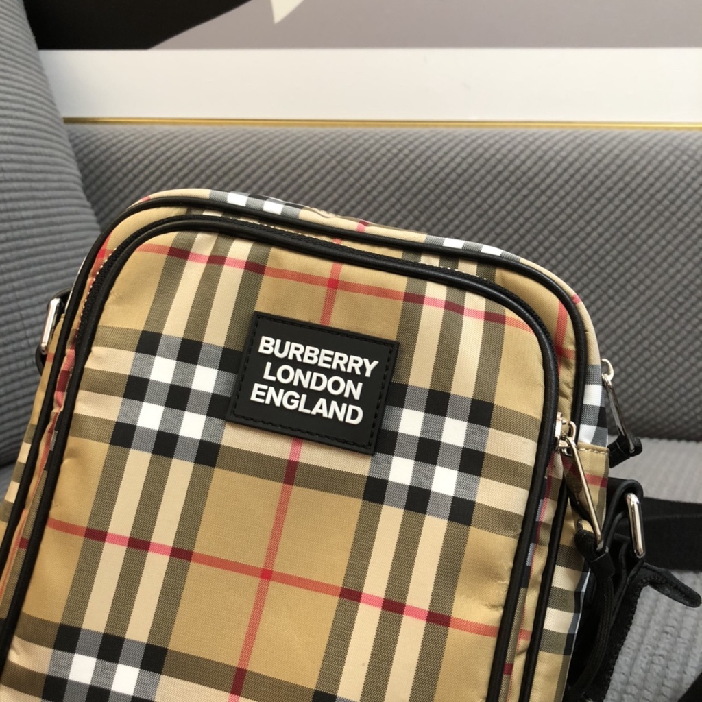Túi đeo chéo nam da thật thời trang cao cấp Burberry BBR phong cách cá tính, thời thượng