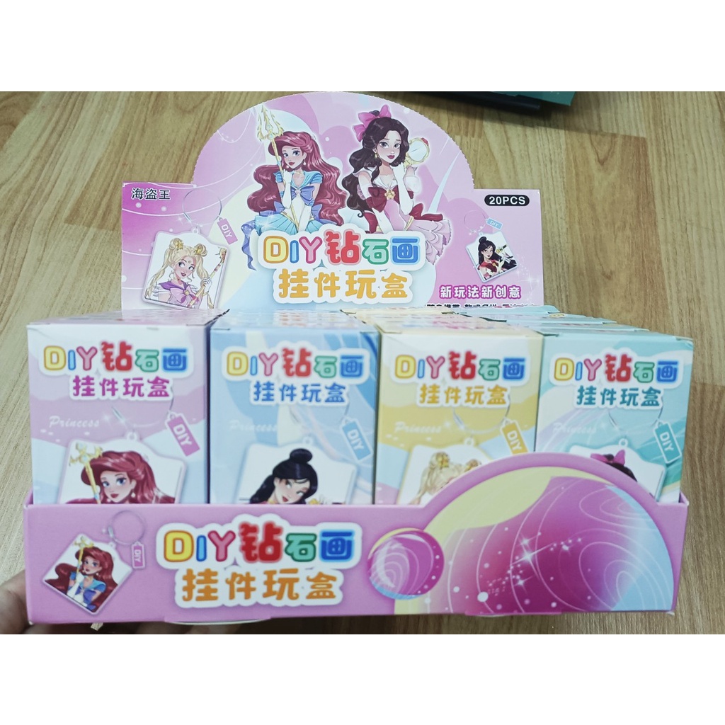 Set Móc Khóa Đính Đá Handmade DIY