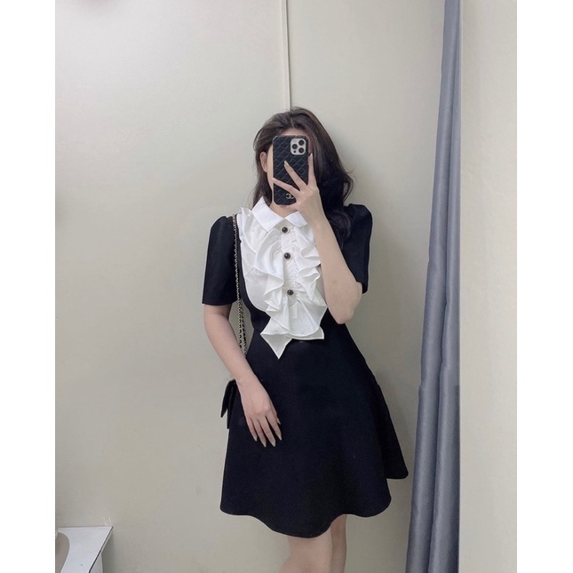 Váy cổ sơ mi xếp ly trắng