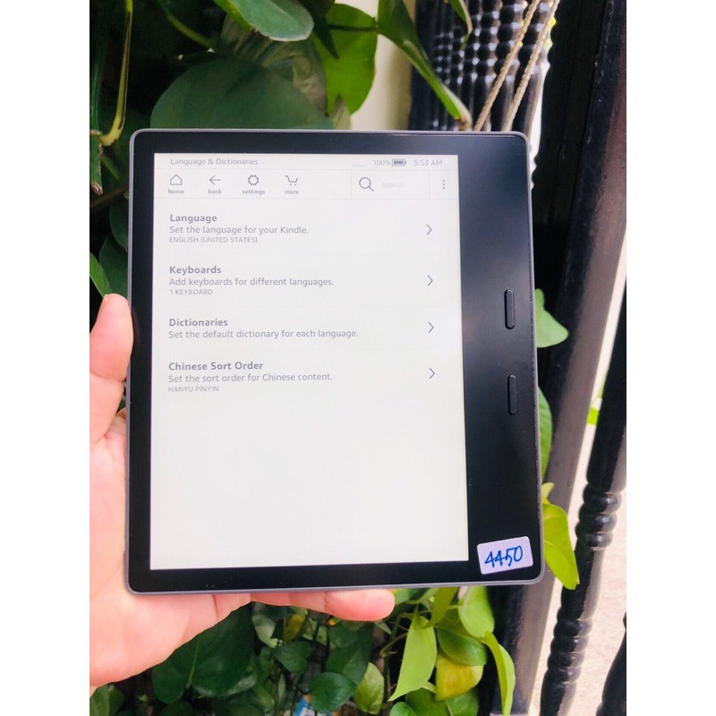Máy đọc sách Kindle Oasis 2 / Oasis 2018 ( 32GB) Used - Likenew [ Tặng kèm bao da và miếng dán]