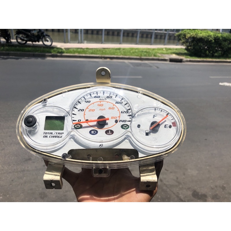 Đồng hồ xe dylan