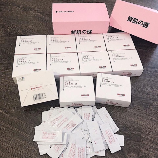 Mặt nạ ủ trắng nhật Bản