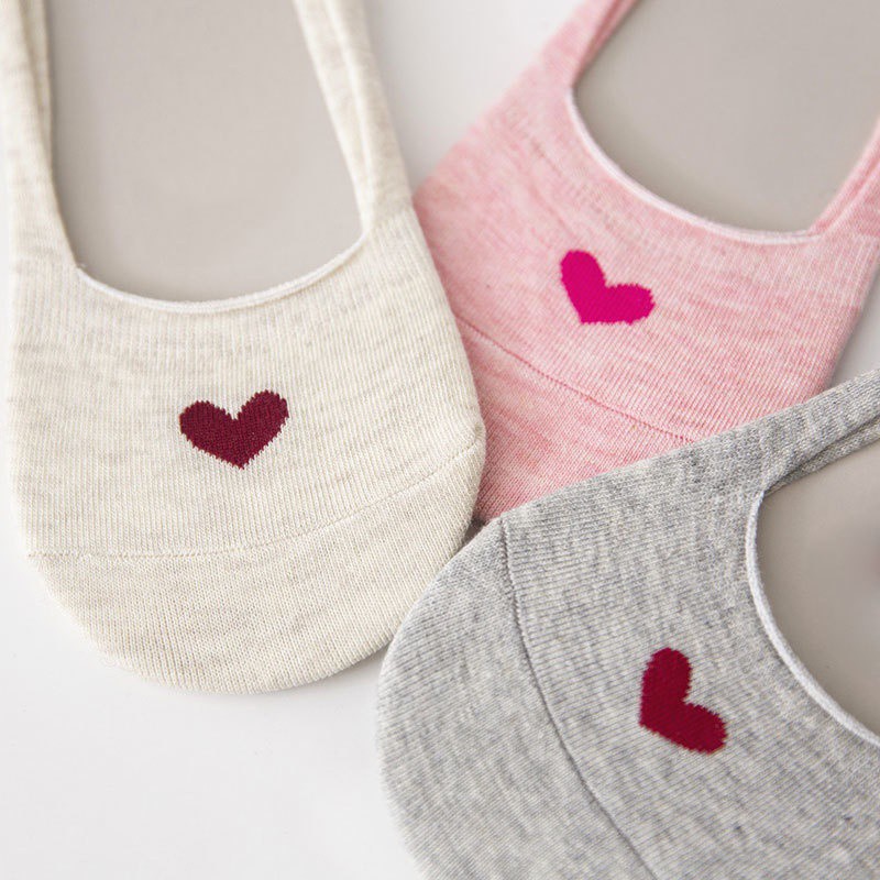 Vớ thuyền không trượt in hình trái tim