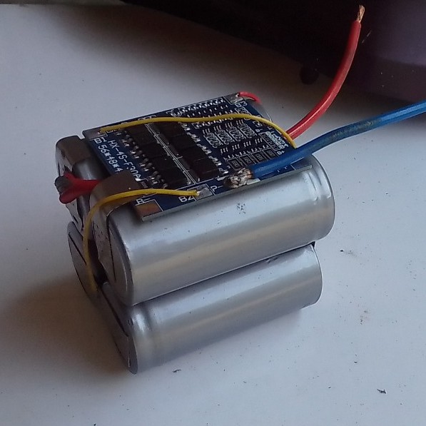 ẮC QUY PIN LIFEPO4 12.8-6.2AH MAX 60A KHỞI ĐỘNG XE MÁY