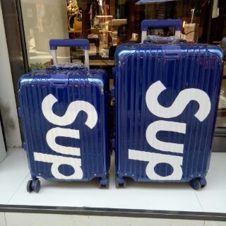 Vali supreme sốt nhất hè 2018😍😍😍😍