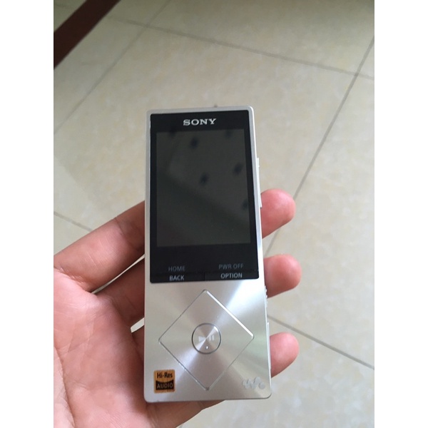 Máy nghe nhạc sony walkman A16 32g