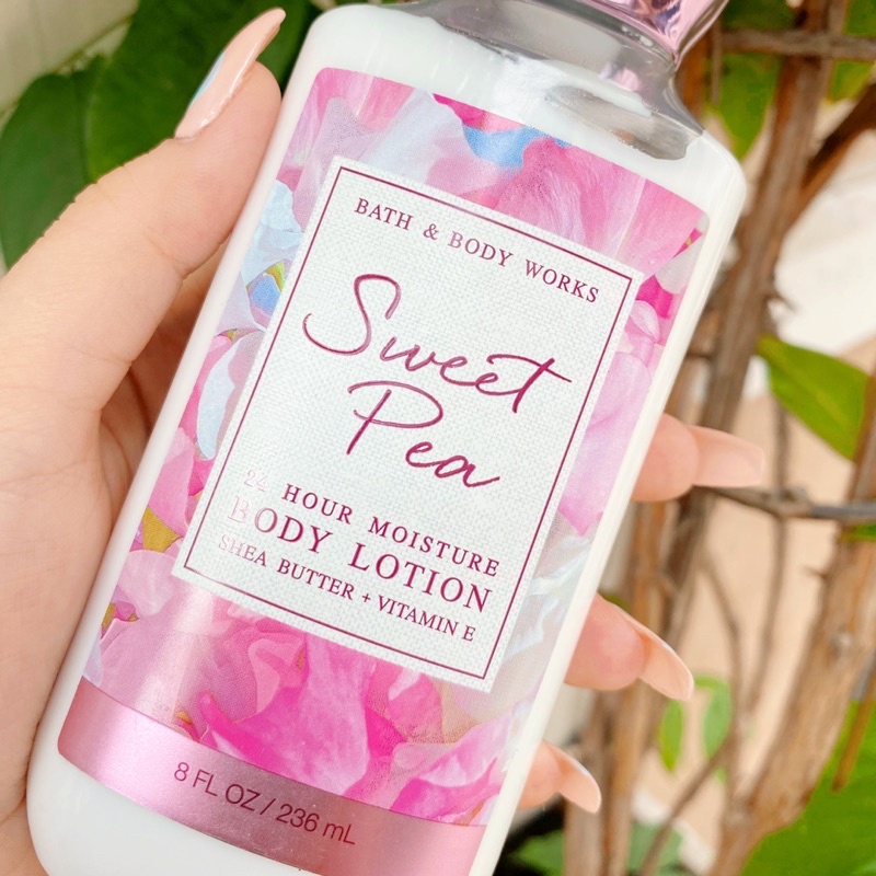 Dưỡng thể Bath &amp; Body Works - Sweet Pea (236mL)