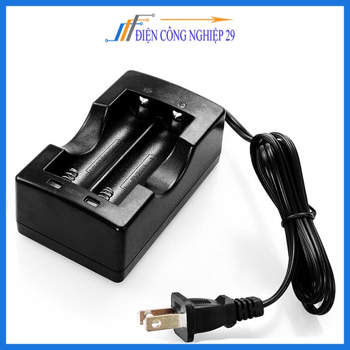Bộ Sạc Pin 18650 3,7V ( Sạc 2 pin cùng lúc - Có mạch bảo vệ pin )