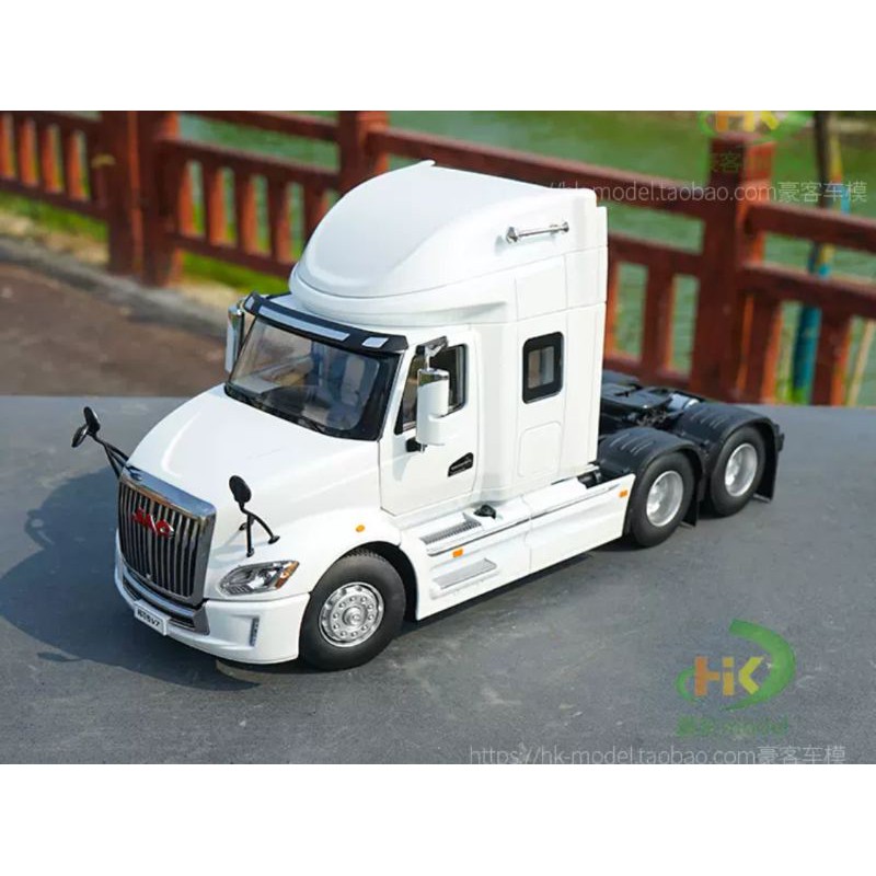 Xe mô hình đầu kéo container JAC V7 Kim loại 1:24