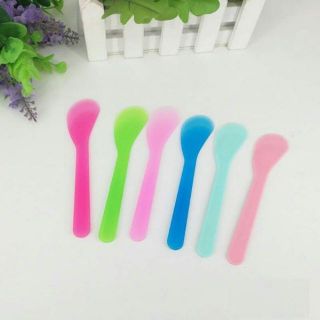 1000 que quét mặt nạ