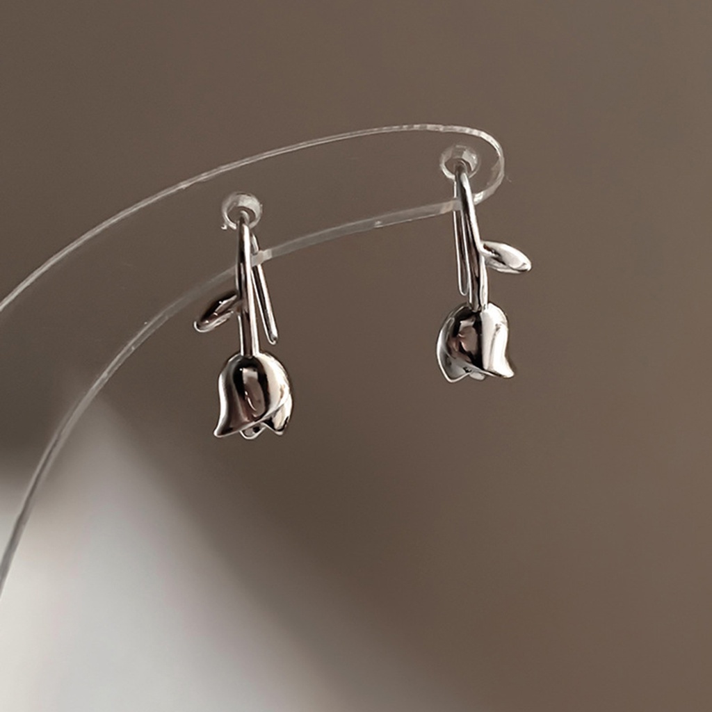 Hoa Tai Hình Hoa Tulip Màu Bạc Sang Trọng Độc Đáo Cho Nữ