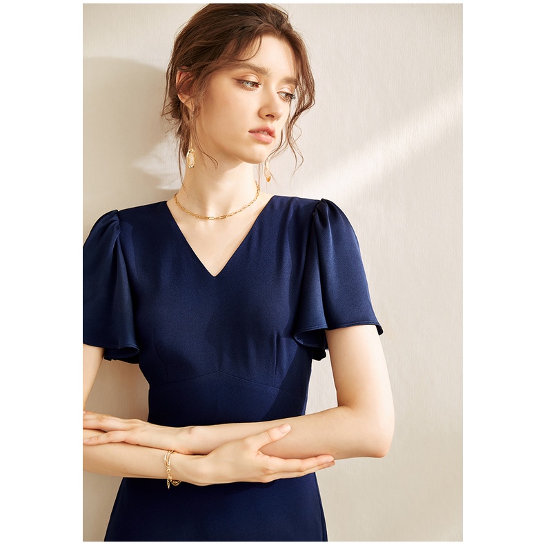 Đầm cổ tim tay ngắn loe bèo dáng bút chì trơn xanh đen