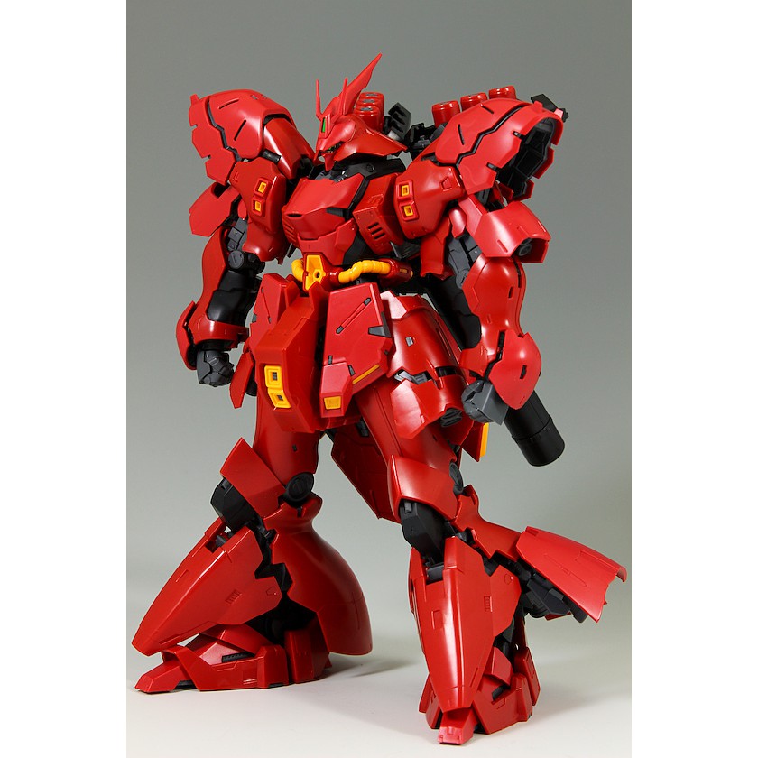 Mô hình Gundam RG 1/144 Sazabi Bandai