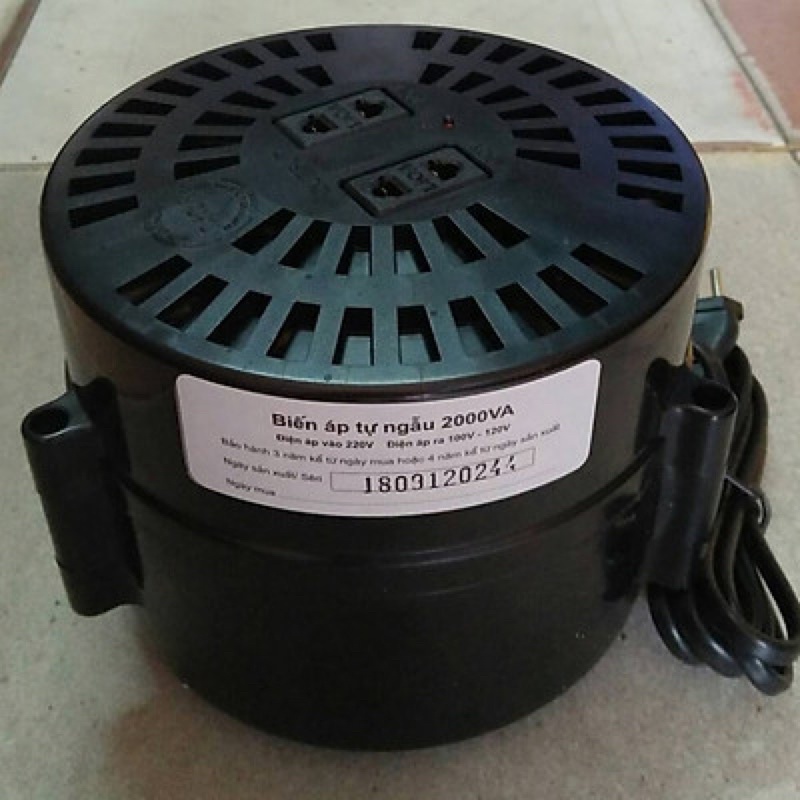 Bộ đổi nguồn 220v sang 110v LiOA, cục đổi nguồn điện cho đồ điện Nhật, biến áp tự ngẫu,  hạ áp 1 pha