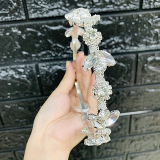[Phụ kiện cô dâu] Cài đá trắng