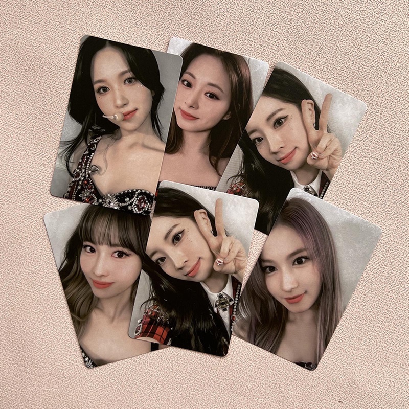 Set 9 Thẻ Hình Các Thành Viên Nhóm Nhạc Kpop TWICE 4Th World Tour III IN SEOUL