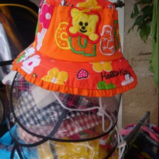 Mũ nón chống dịch chống bụi bé gái