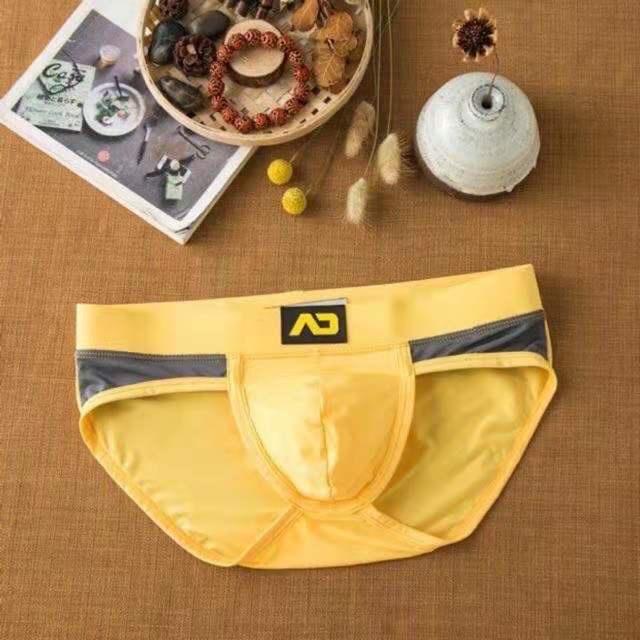 Quần Lót Lụa Lạnh Mềm Mại Thoáng Khí Thoải Mái Cho Nam Giới