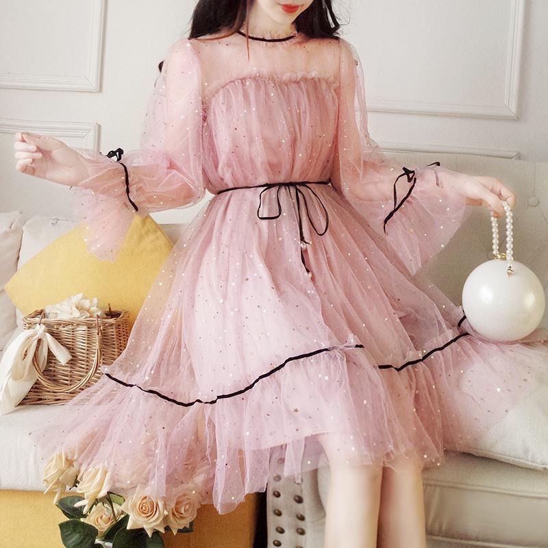 Đầm thiết kế mới xinh xắn thời trang dành cho nữ