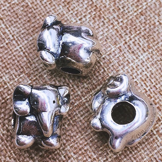 Charm bạc voi con - MH135